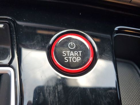 Used 2024 Audi e-tron GT Premium Plus image 27