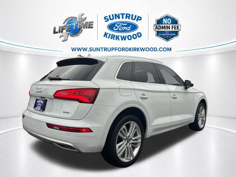 Used 2020 Audi Q5 2.0T Premium Plus w/ Premium Plus Package AWD/4WD image 6