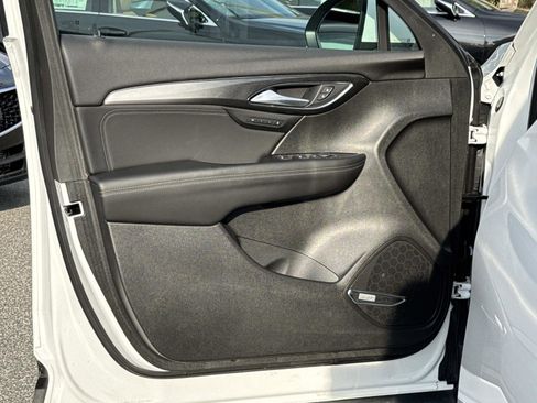 Used 2025 Buick Envision Preferred image 18