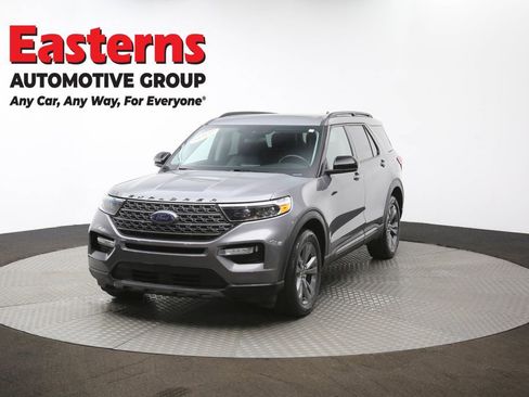 Used 2022 Ford Explorer XLT w/ Equipment Group 202A image 55