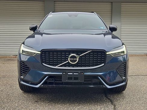 Used 2024 Volvo XC60 T8 Ultimate w/ Protection Package Premier AWD/4WD image 10