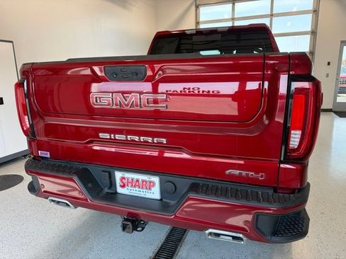 Used 2025 GMC Sierra 1500 AT4 w/ Technology Package AWD/4WD image 7