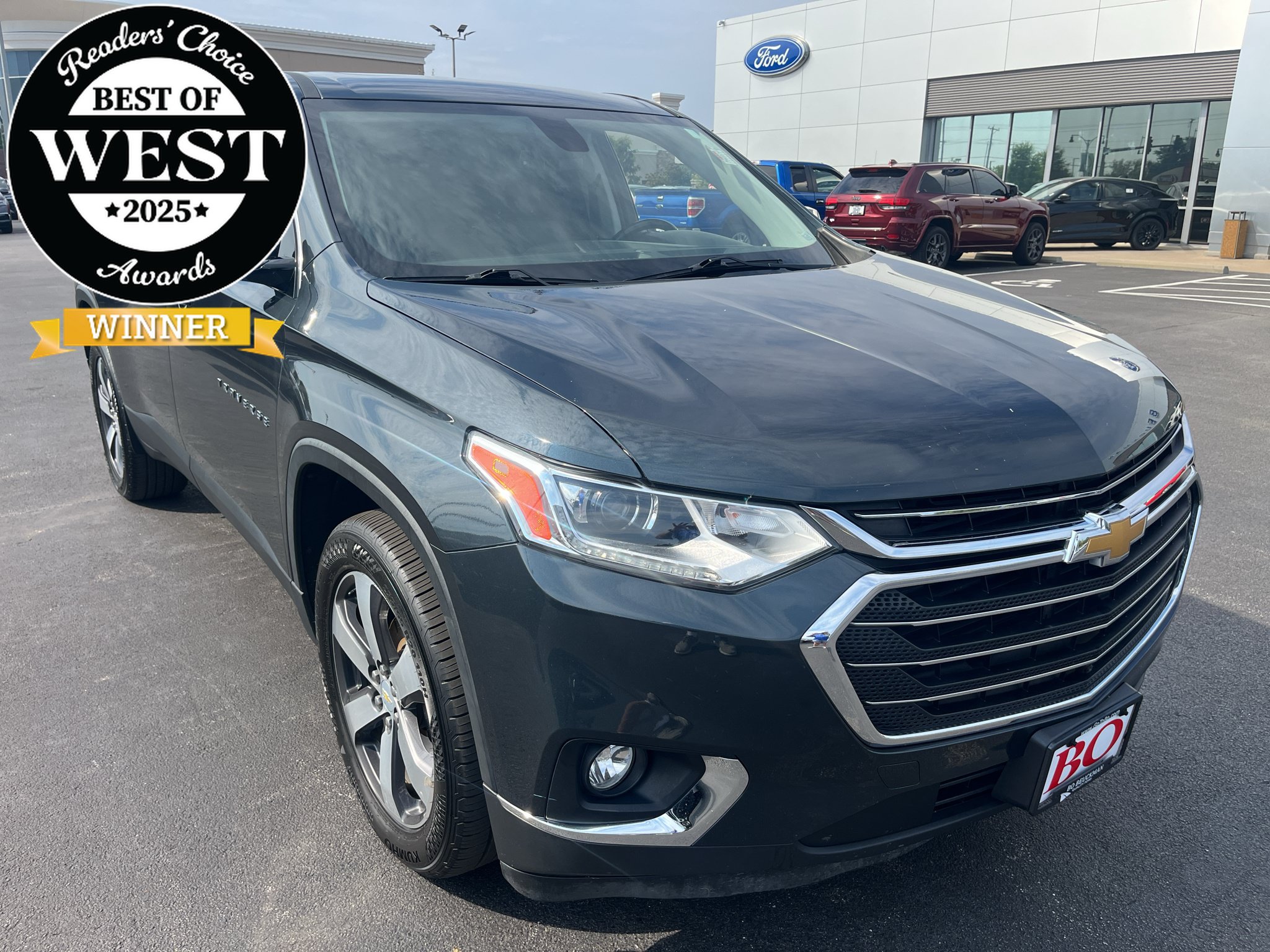 Used 2019 Chevrolet Traverse LT w/ LT Premium Package FWD image 1