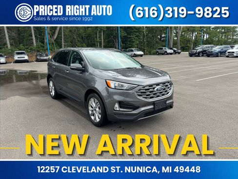 Used 2022 Ford Edge Titanium AWD/4WD image 1