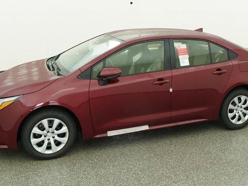 New 2026 Toyota Corolla LE image 2