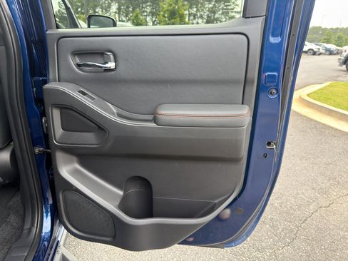 Used 2022 Nissan Frontier Pro-X RWD image 30
