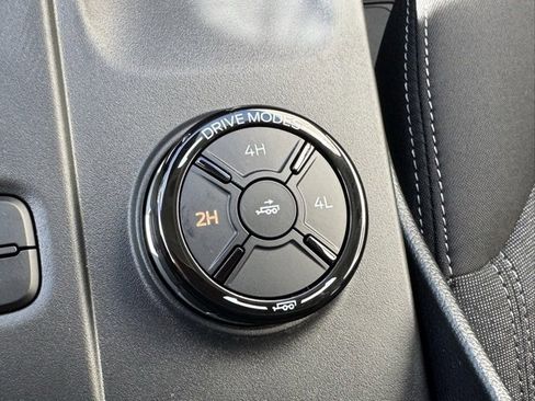 New 2025 Ford Ranger XLT image 32