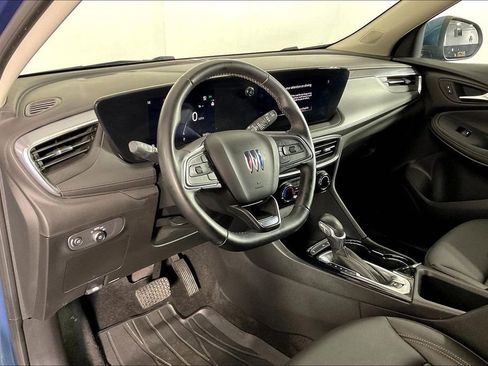 Used 2024 Buick Encore GX Sport Touring image 18
