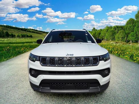 Used 2022 Jeep Compass Limited AWD/4WD image 8