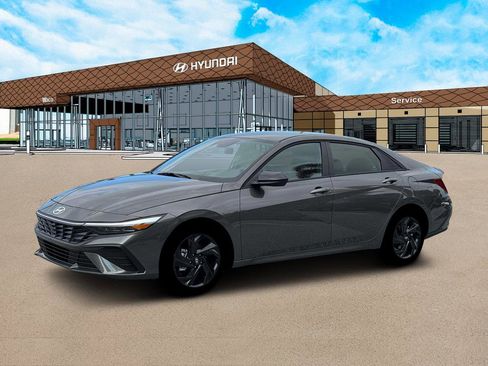 New 2026 Hyundai Elantra Sport image 2