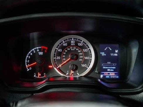 Certified 2022 Toyota Corolla Cross LE image 24