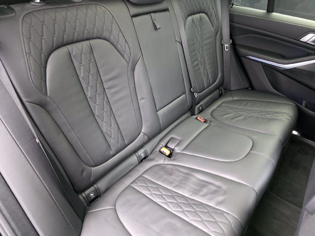 Used 2020 BMW X5 sDrive40i w/ M Sport Package RWD image 26
