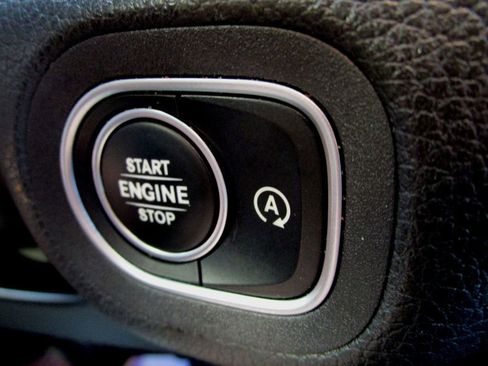 Used 2020 Mercedes-Benz GLE 450 4MATIC image 32