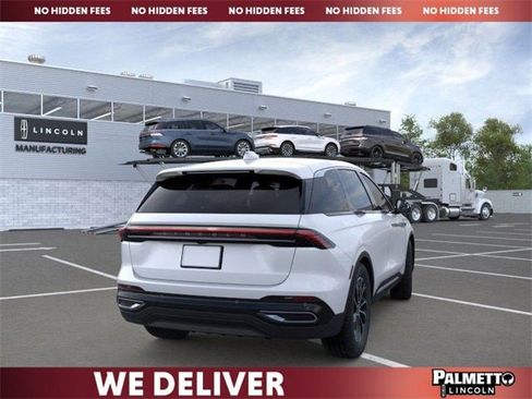 New 2026 Lincoln Nautilus Premier image 8