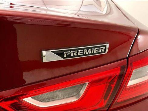 Used 2018 Chevrolet Malibu Premier w/ Premier Sun and Wheel Package image 30