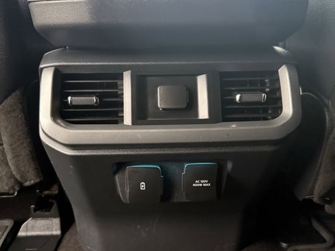 Used 2021 Ford F150 Lariat image 16