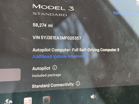 Used 2021 Tesla Model 3 Standard Range Plus image 28