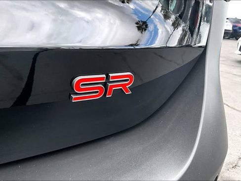 Certified 2025 Nissan Kicks SR FWD image 23
