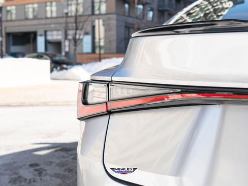 Used 2022 Lexus IS 350 F Sport image 46