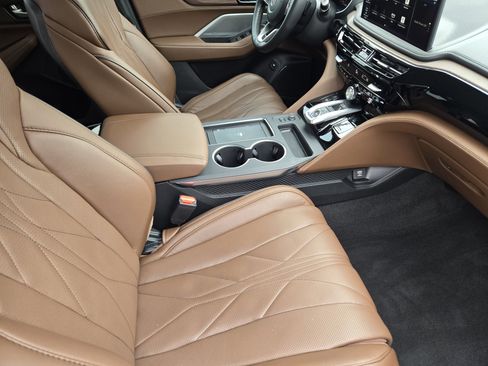 Certified 2025 Acura MDX w/ Advance Package image 15