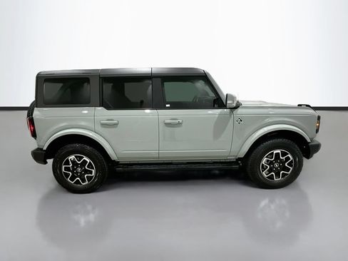 Used 2024 Ford Bronco Outer Banks AWD/4WD image 8