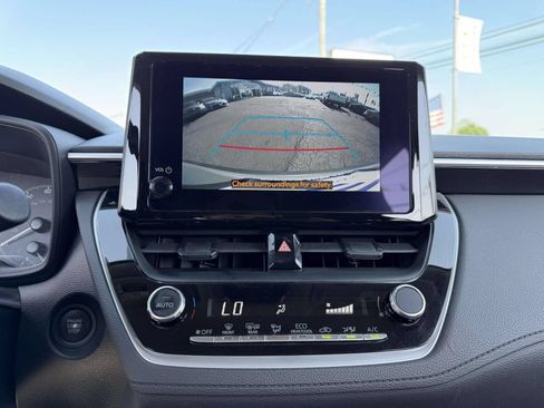 Used 2024 Toyota Corolla Cross LE FWD image 25