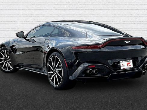Used 2019 Aston Martin V8 Vantage Coupe RWD image 4