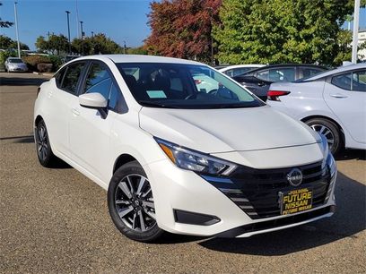 New 2025 Nissan Versa SV