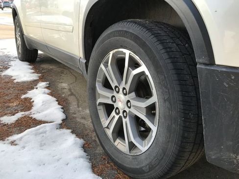 Used 2011 GMC Acadia SLT image 12