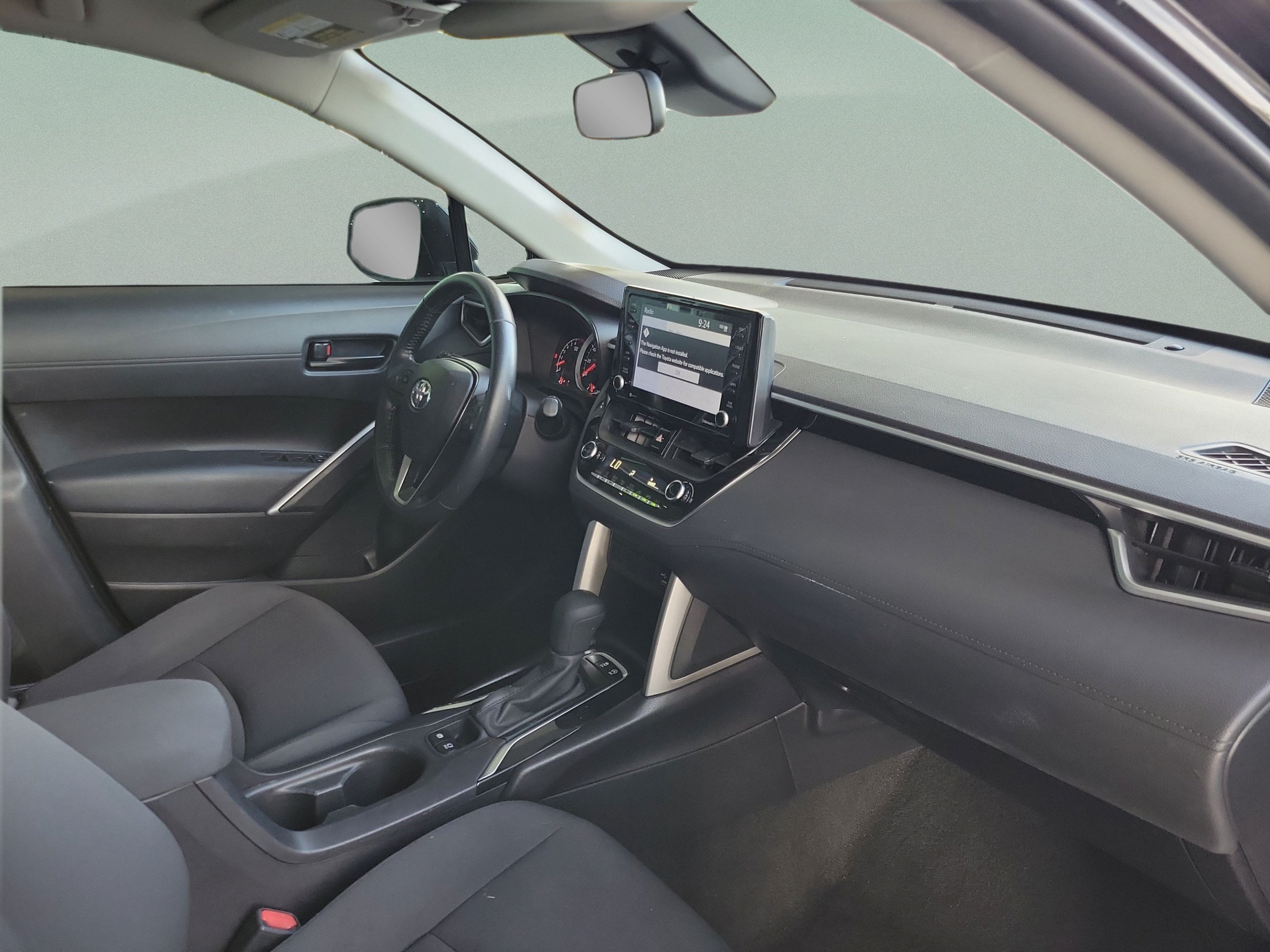 Used 2022 Toyota Corolla Cross LE FWD image 31