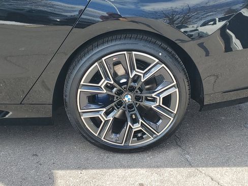 New 2026 BMW 540i xDrive w/ M Sport Package image 27