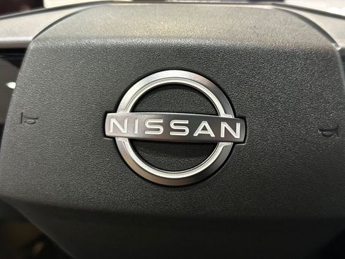 New 2026 Nissan Leaf Platinum+ w/ Illuminated Package FWD image 23