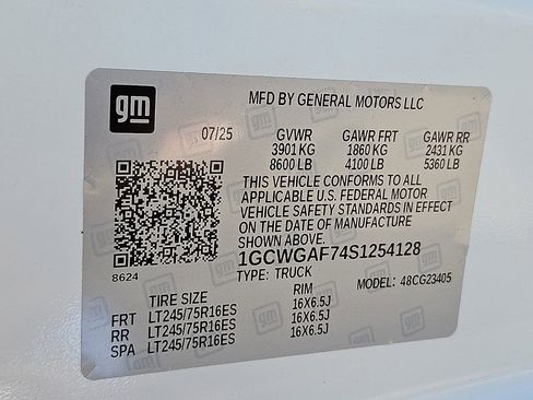 New 2025 Chevrolet Express 2500 Work Van 3D Cargo Van w/ Driver Convenience Package image 17