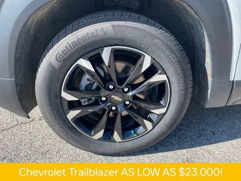 Used 2023 Chevrolet TrailBlazer LT FWD image 47