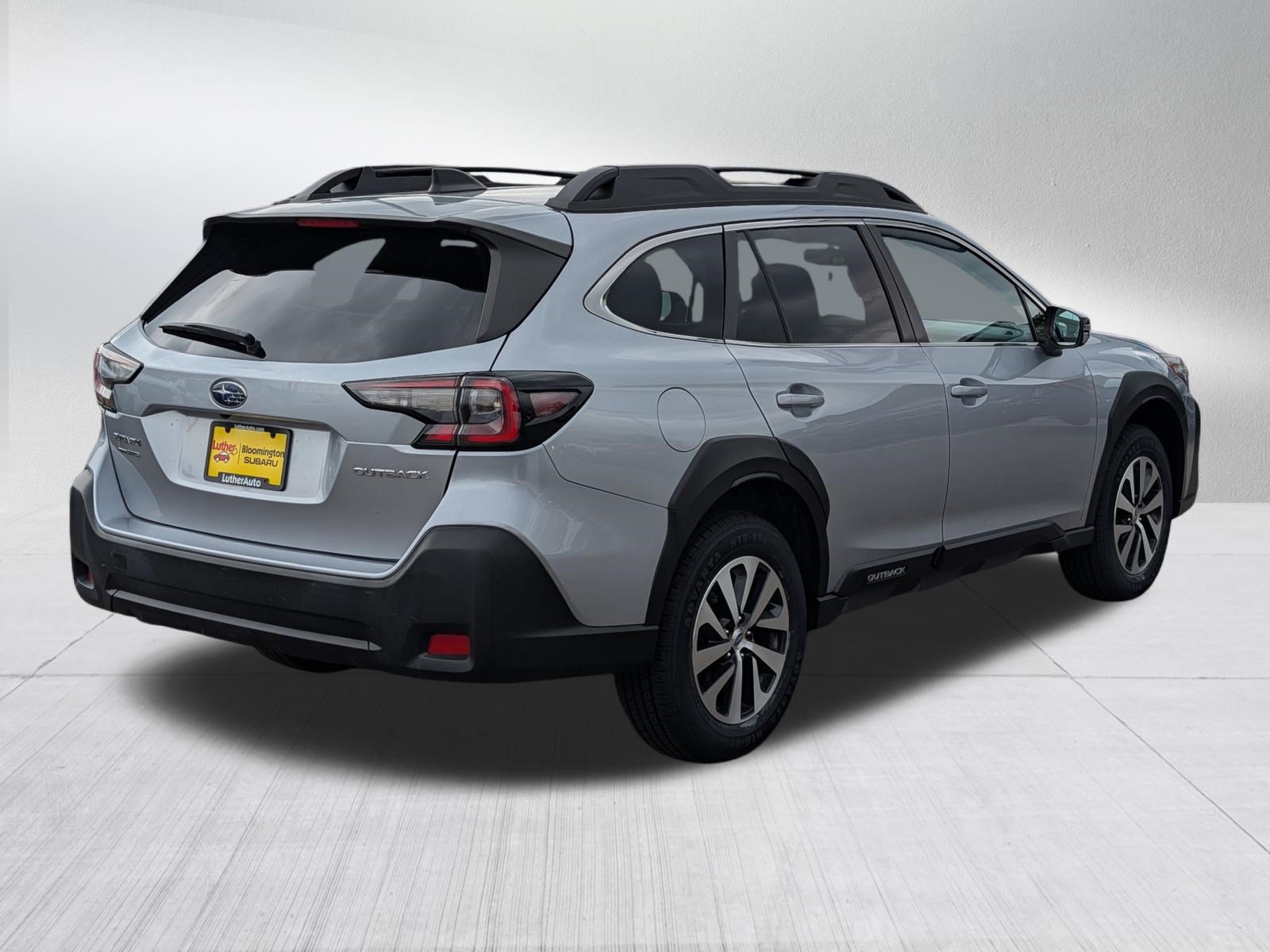 Used 2023 Subaru Outback Premium AWD/4WD image 7