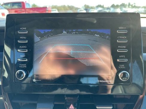 Used 2024 Toyota Camry SE image 16