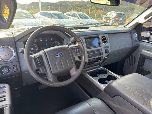 Used 2016 Ford F250 XLT w/ FX4 Off-Road Package image 11