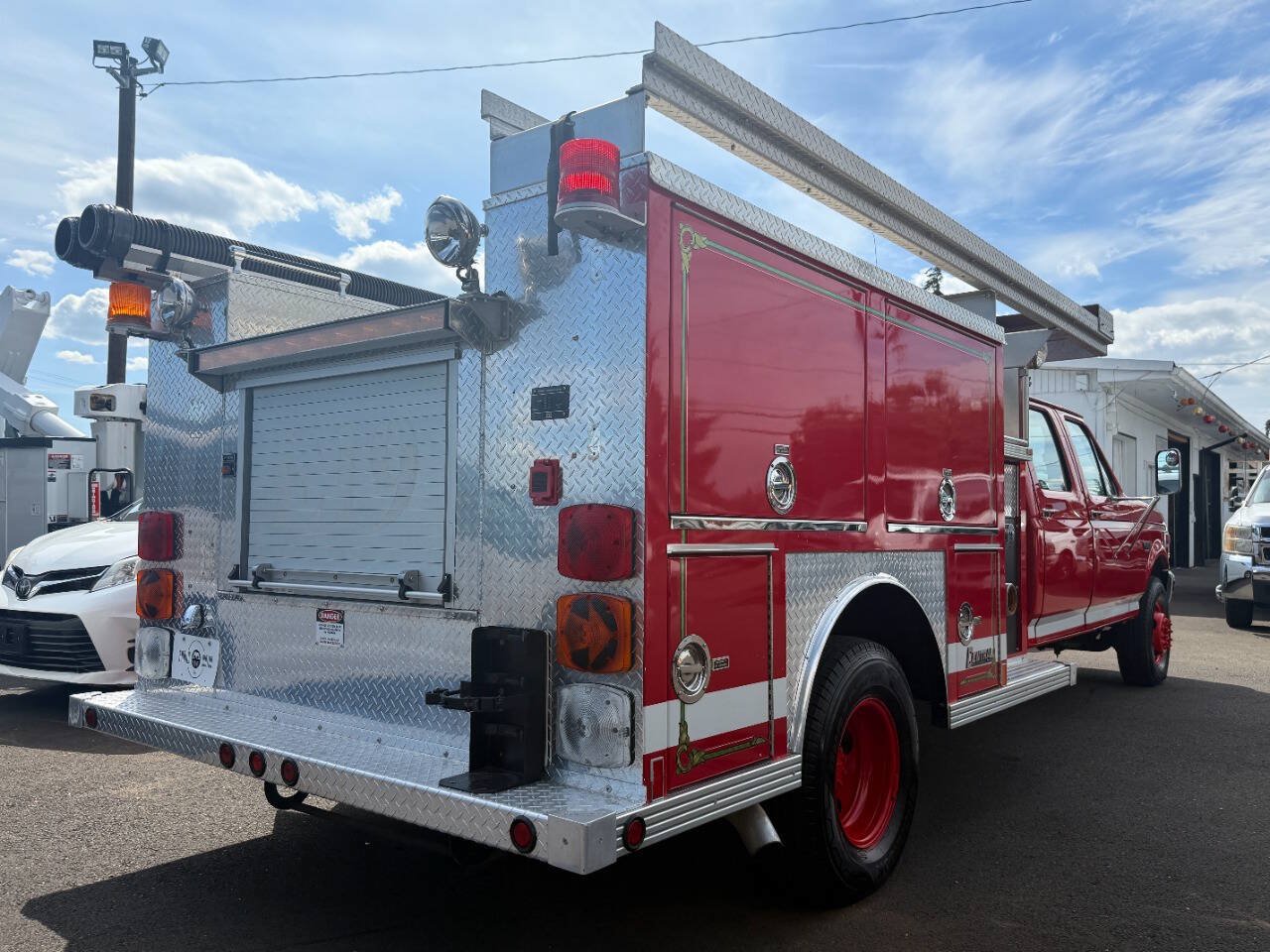 Used 1995 Ford F450 2WD Regular Cab Super Duty image 9