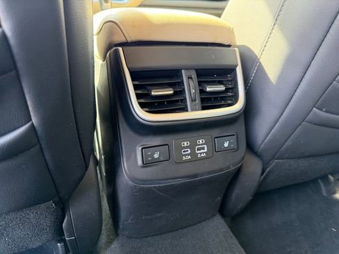 Used 2023 Subaru Outback Limited image 12