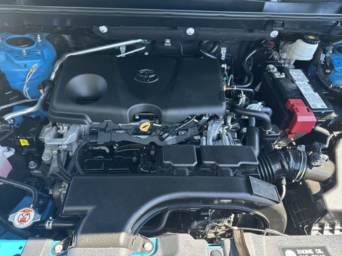 Used 2021 Toyota RAV4 AWD image 20
