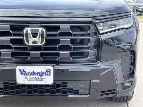 New 2026 Honda Pilot Sport image 7