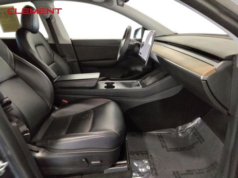 Used 2021 Tesla Model Y Long Range image 27