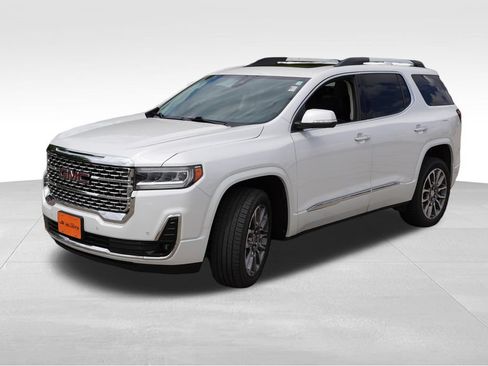 Certified 2022 GMC Acadia Denali w/ Trailering Package AWD/4WD image 11