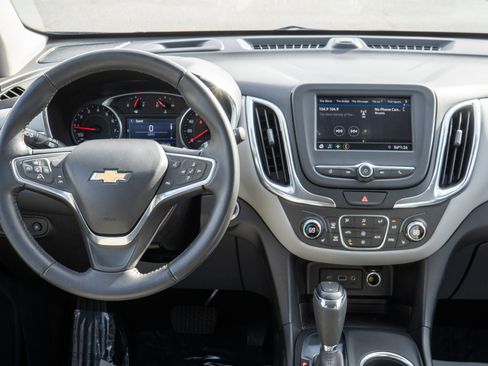 Used 2020 Chevrolet Equinox LT image 11