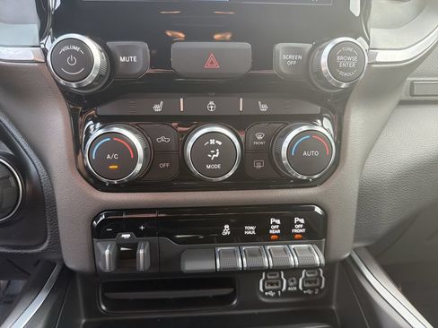 Used 2022 RAM 1500 Big Horn AWD/4WD image 26