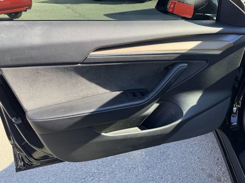 Used 2021 Tesla Model 3 Standard Range Plus image 14