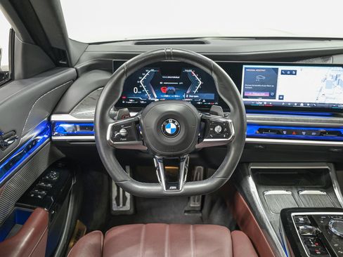 Used 2024 BMW 760i xDrive w/ Premium Package 2 AWD/4WD image 16