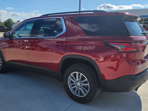 Used 2023 Chevrolet Traverse LT AWD/4WD image 6