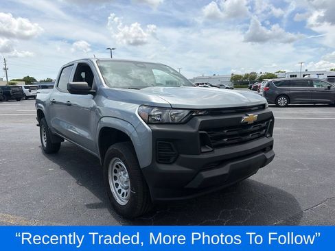 Used 2025 Chevrolet Colorado W/T RWD image 1