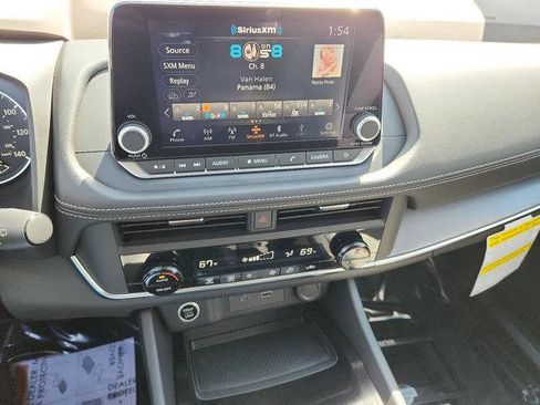 New 2023 Nissan Rogue SV image 9